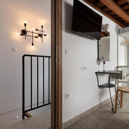 林都斯希特林公寓 公寓