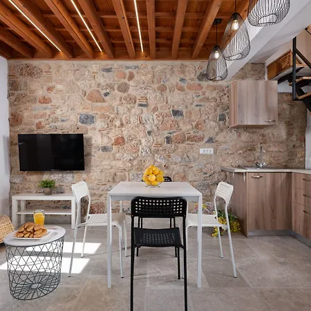 林都斯希特林公寓 公寓